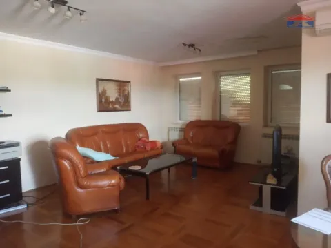 Sale, house, 250m², Petrovaradin, Novi Sad - image 2