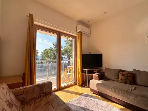 Rent, one bedroom apartment, 46m², Igalo, Herceg Novi - image 4