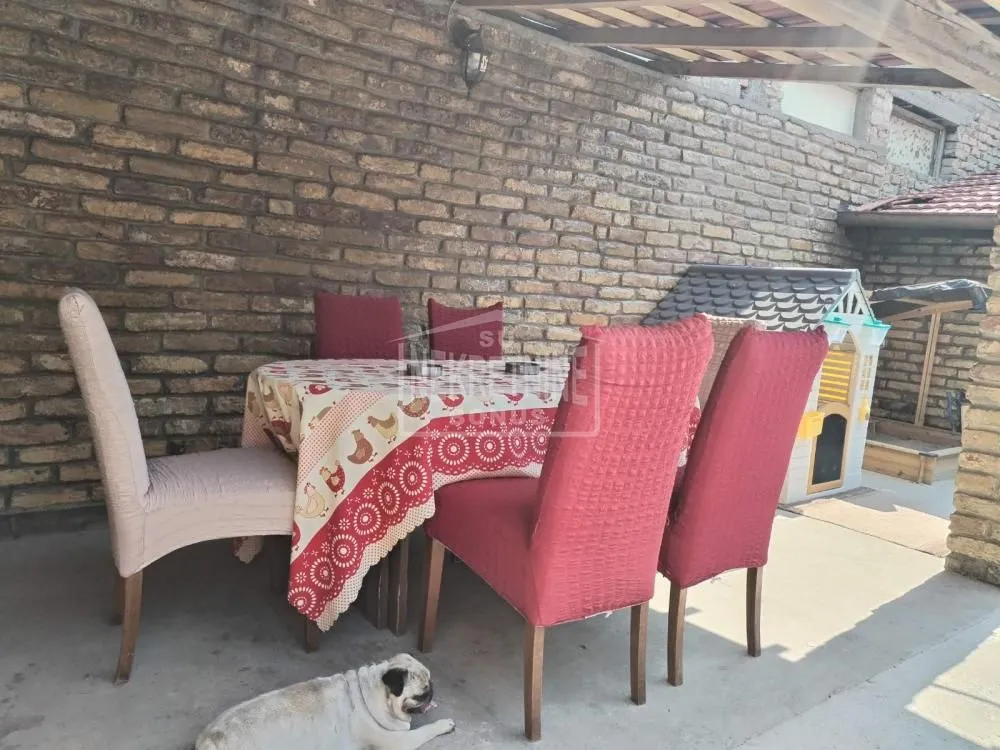 Prodaja, kuća, 135m², Centar, Subotica