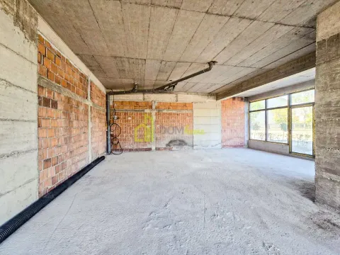 Izdavanje, poslovni prostor, 72m², Stari Aerodrom, Podgorica - image 4