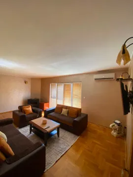 Rent, one bedroom apartment, 90m², Tološi, Podgorica - image 8