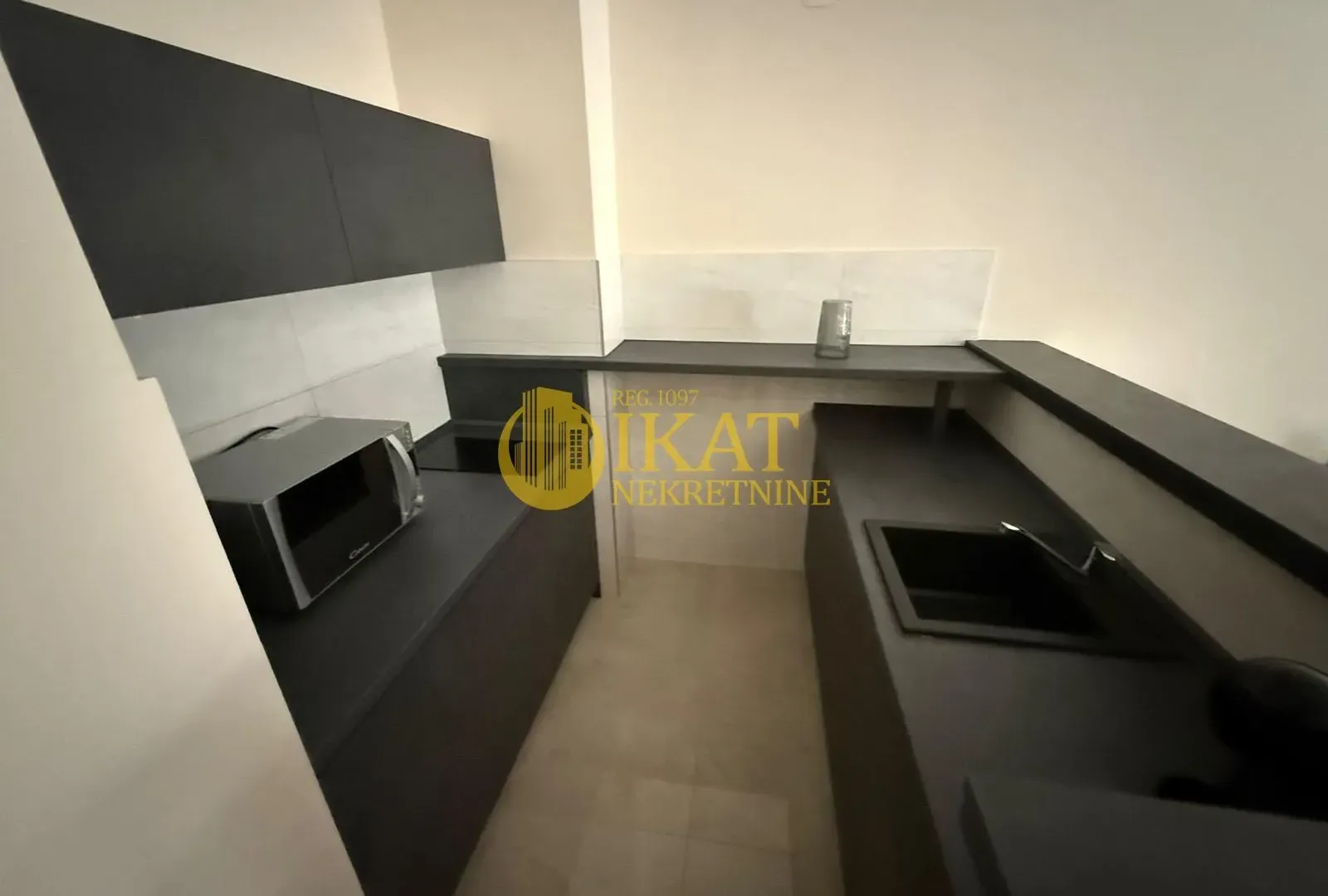 Sale, two bedroom apartment, 70m², Savski Venac, Beograd