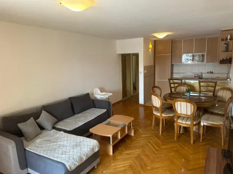 Rent, three bedroom apartment, 80m², Centar, Budva - image 1