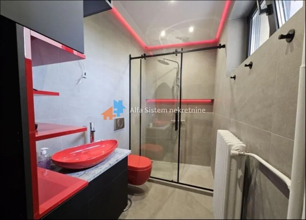 Izdavanje, dvosoban stan, 50m², Savski Venac, Beograd