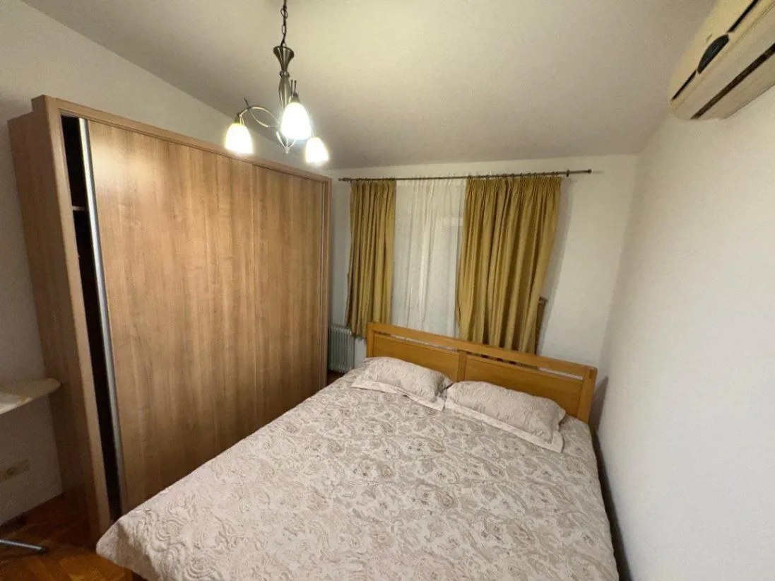 Izdavanje, dvosoban stan, 96m², Makedonsko naselje, Bar
