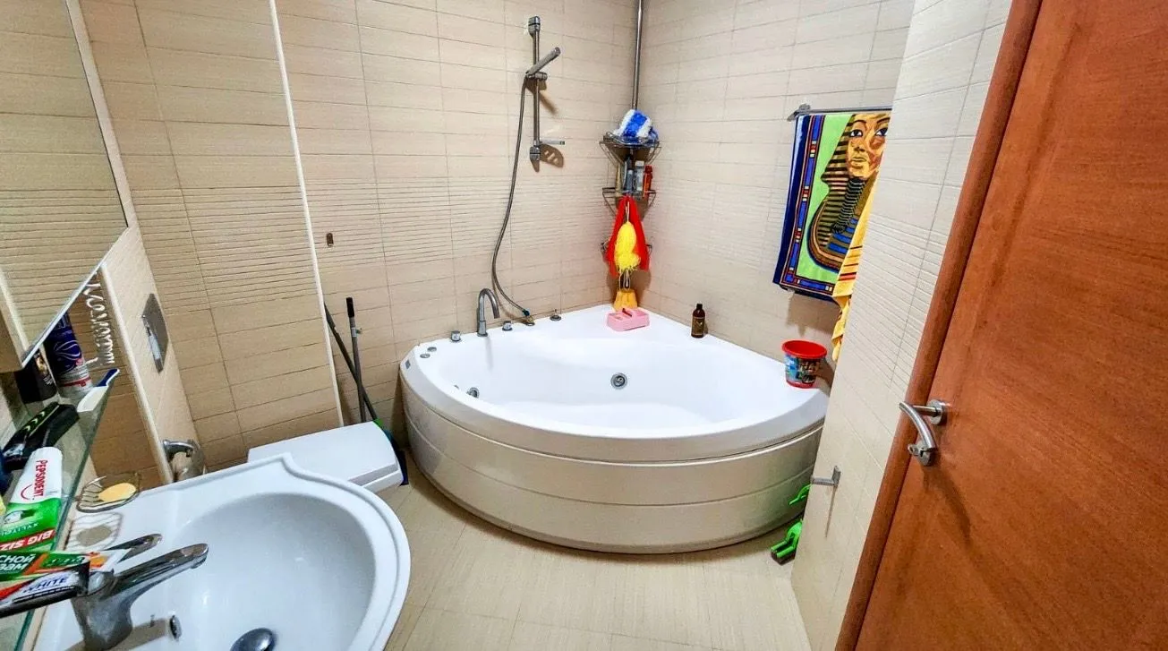 Sale, two bedroom apartment, 105m², Stoliv, Kotor