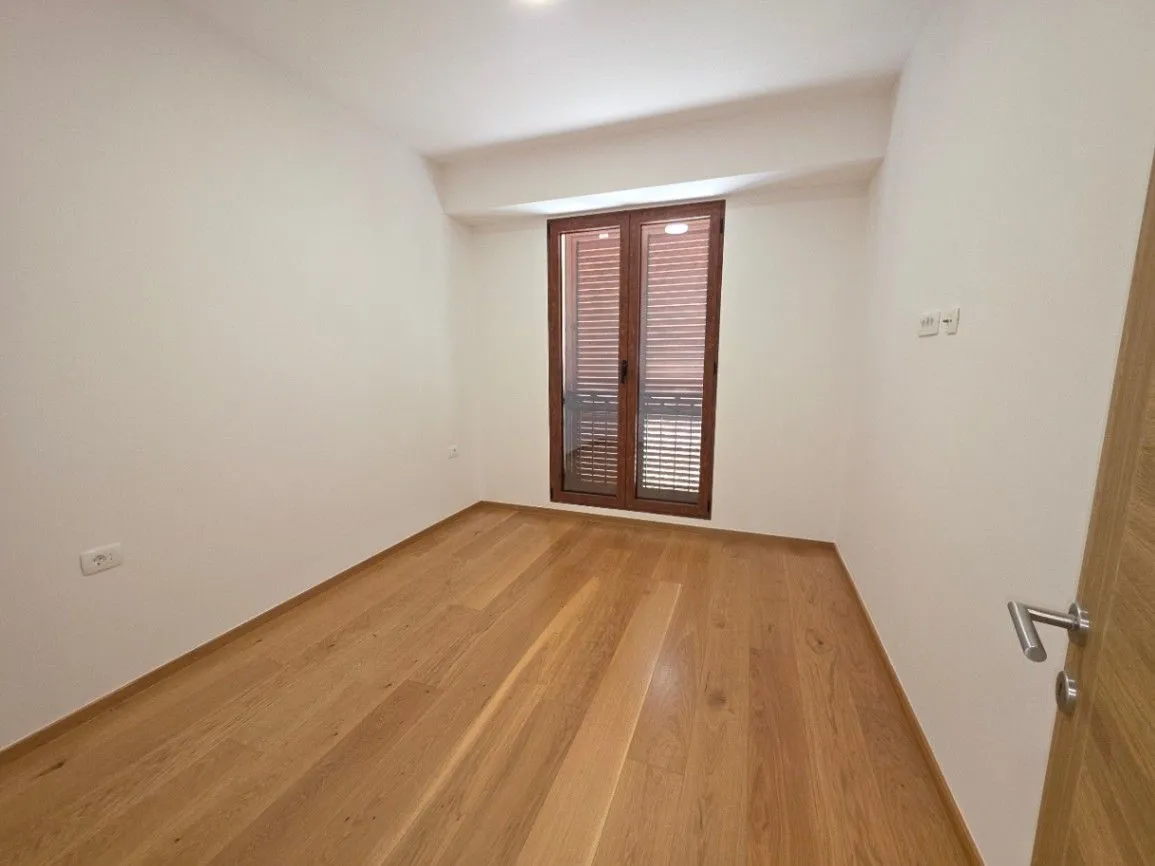 Rent, one bedroom apartment, 42m², Pod Goricom, Podgorica