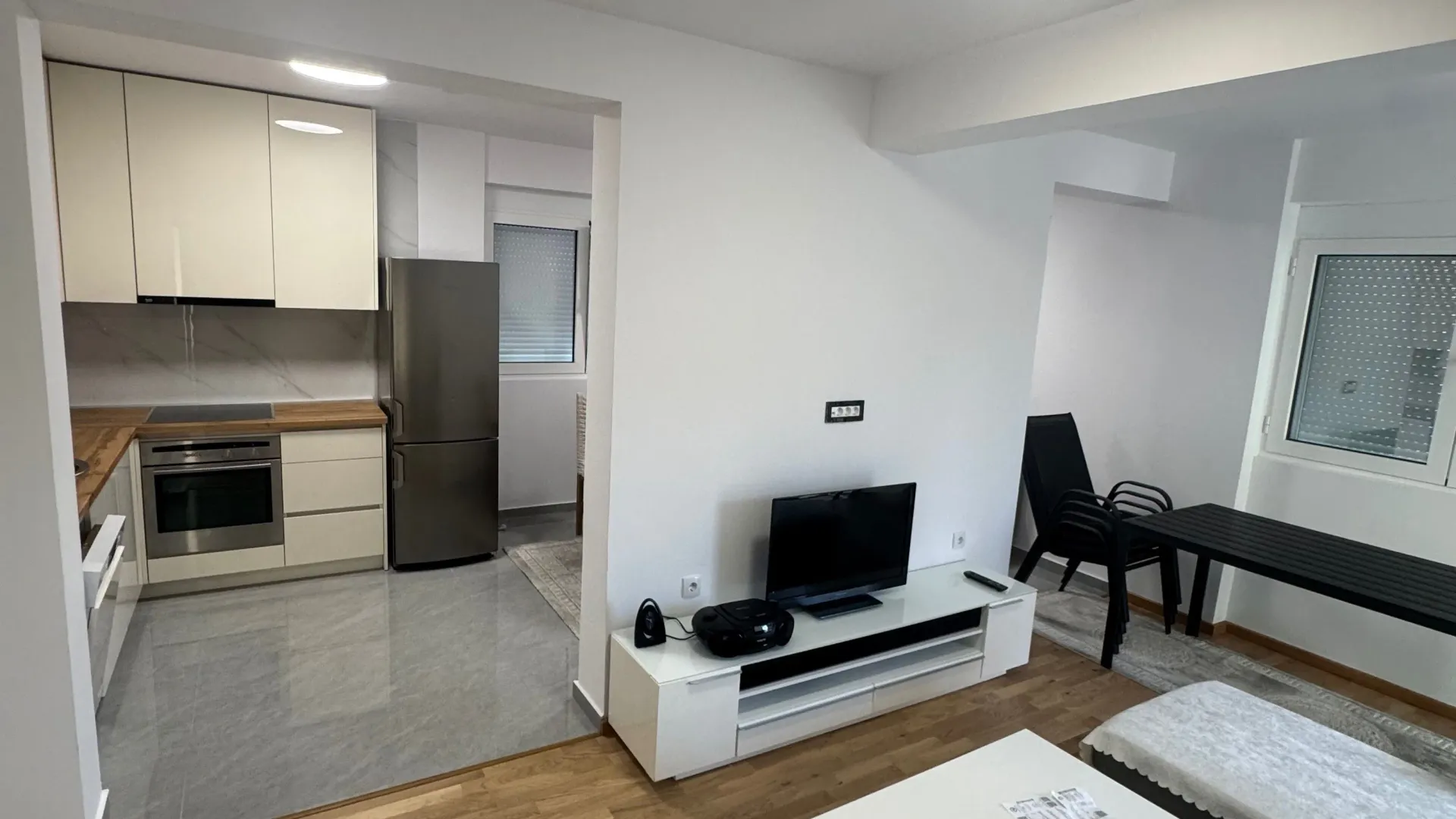 Rent, three bedroom apartment, 75m², Bjeliši, Bar