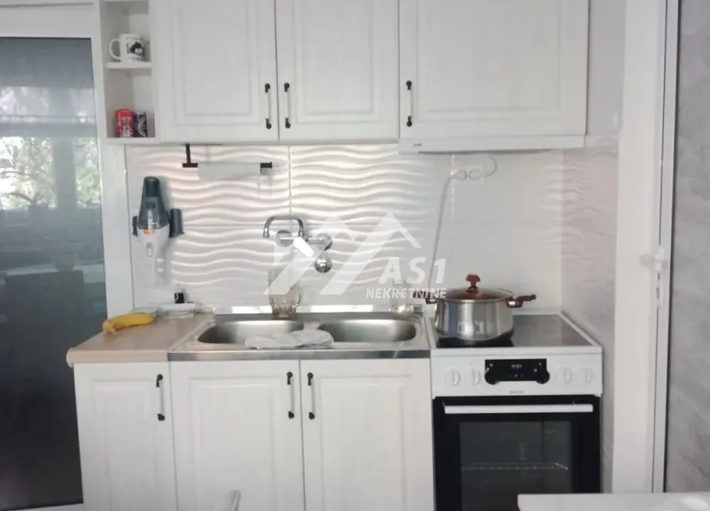 Prodaja, jednosoban stan, 35m², Detelinara, Novi Sad Sve Podlokacije