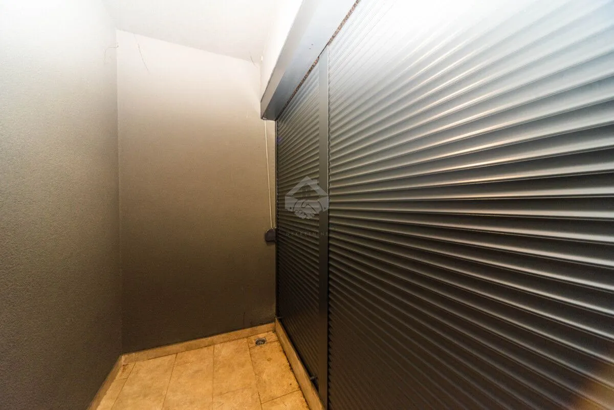 Rent, office space, 81m², Vezirov Most, Podgorica