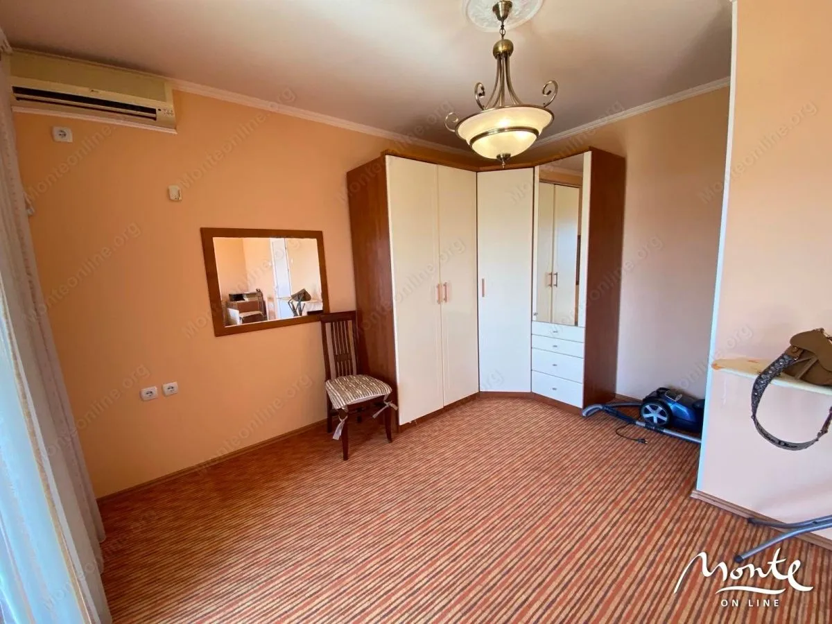 Prodaja, kuća, 180m², Tivat, Crna Gora