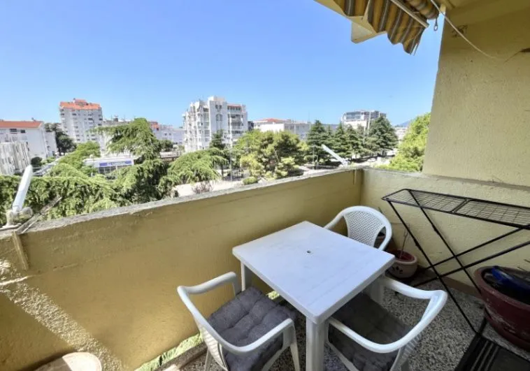 Rent, one bedroom apartment, 15m², Centar, Bar