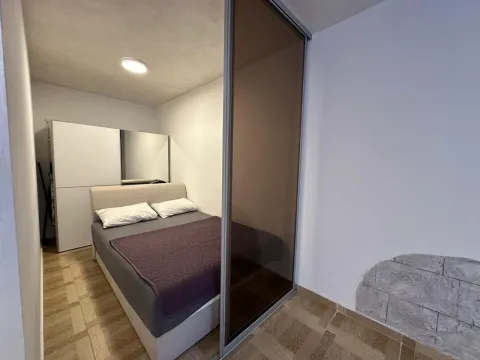 Izdavanje, jednosoban stan, 42m², Bečići, Budva - image 5