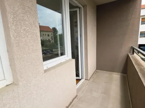 Rent, one bedroom apartment, 45m², Kaludjerica, Grocka - image 9