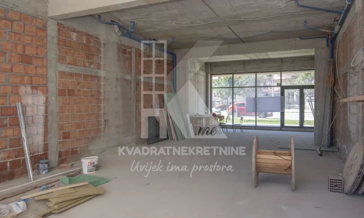 Rent, office space, 90m², Vezirov Most, Podgorica