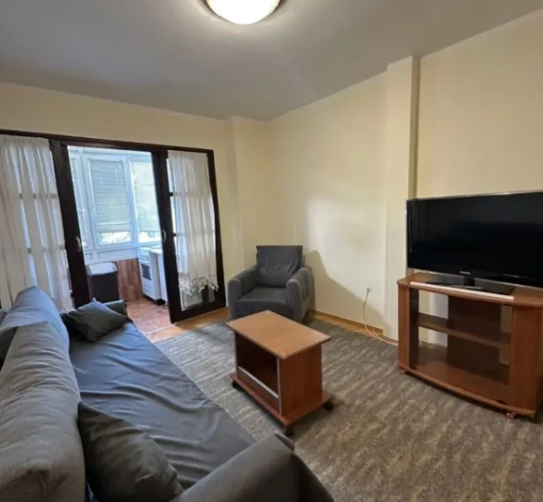 Izdavanje, dvosoban stan, 60m², Preko Morače, Podgorica