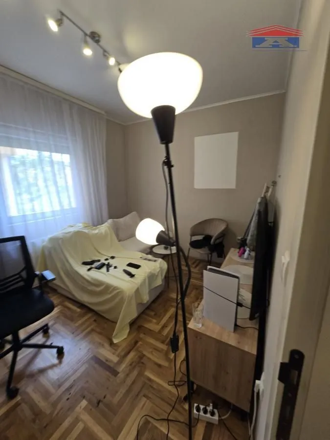 Prodaja, trosoban stan, 57m², Adice, Novi Sad Sve Podlokacije