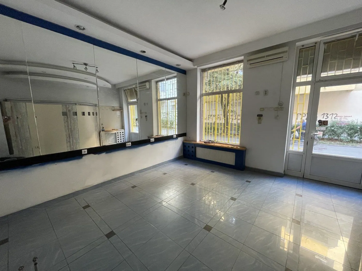 Sale, office space, 46m², Grbavica, Novi Sad Sve Podlokacije