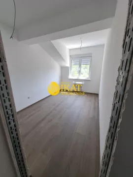 Prodaja, trosoban stan, 76m², Jajinci, Voždovac Sve Podlokacije - image 7