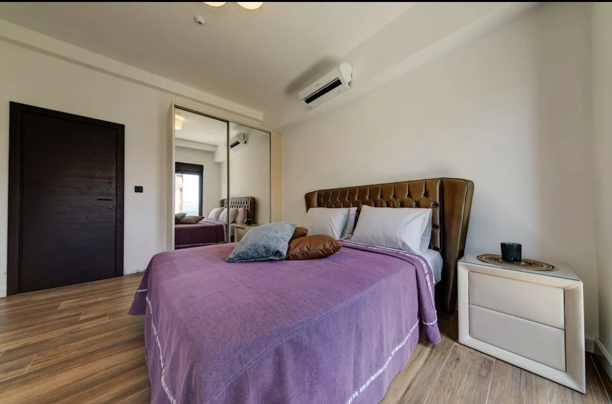 Sale, house, 311m², Tivat, Crna Gora