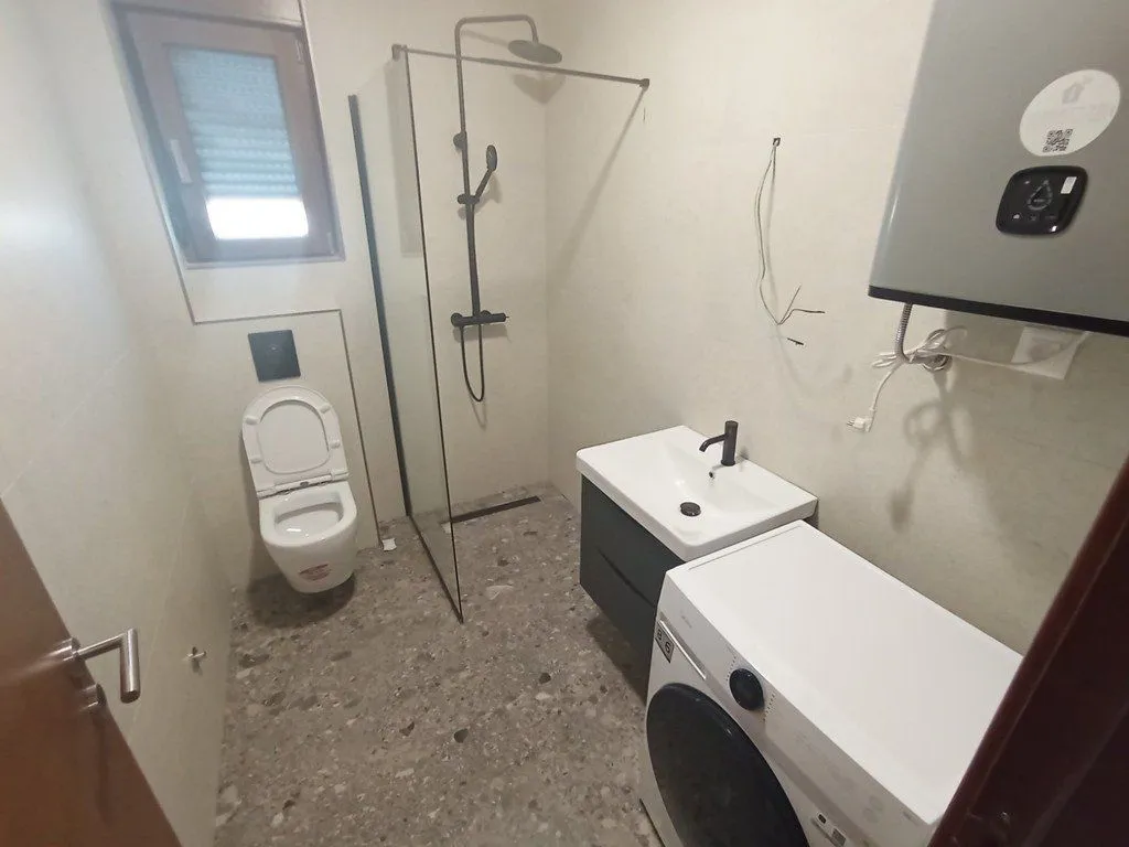 Izdavanje, jednosoban stan, 50m², Centar, Podgorica