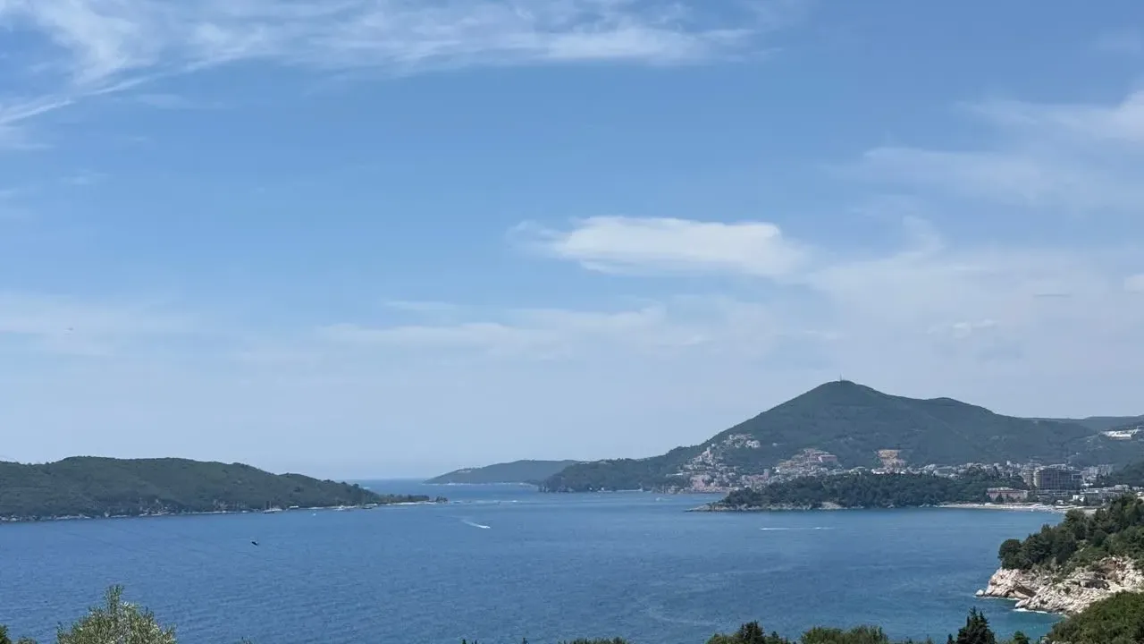 Sale, two bedroom apartment, 55m², Pržno, Budva