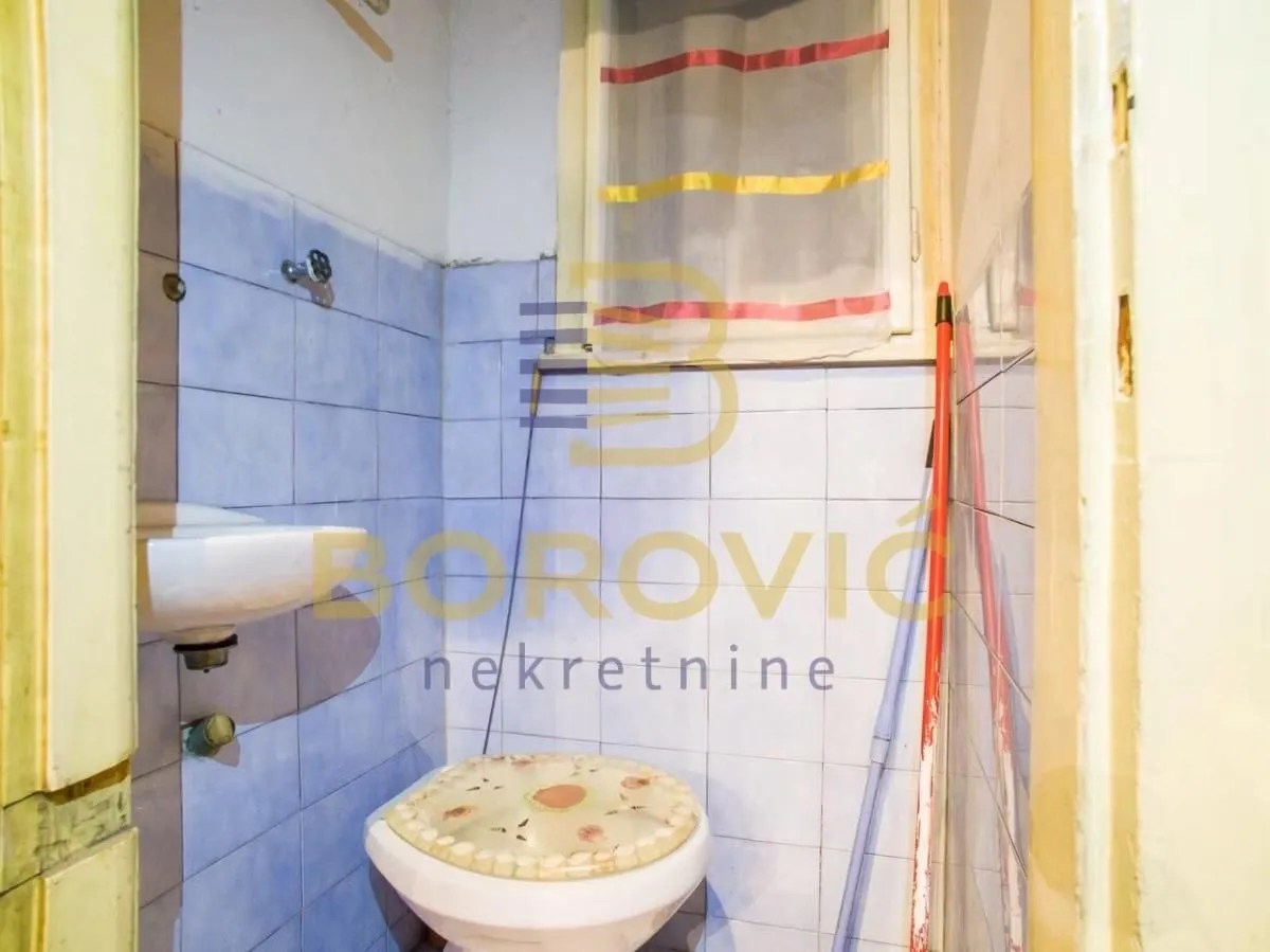 Prodaja, trosoban stan, 95m², Kalenić Pijaca, Vračar Sve Podlokacije