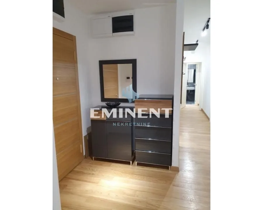 Rent, four bedroom apartment, 105m², Novi Beograd Blok 65, Novi Beograd Sve Podlokacije