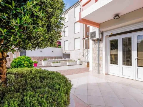 Sale, hospitality venue, 1256m², Podkošljun, Budva - image 43