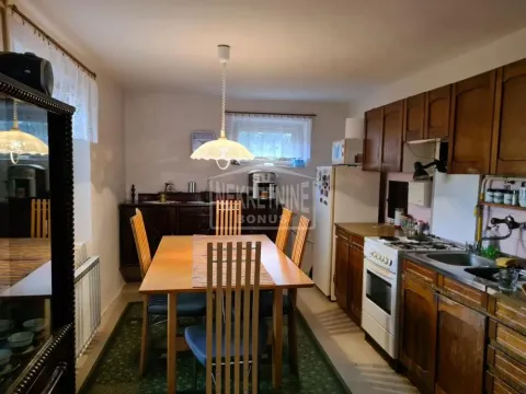 Sale, house, 270m², Železničko Naselje, Subotica - image 3