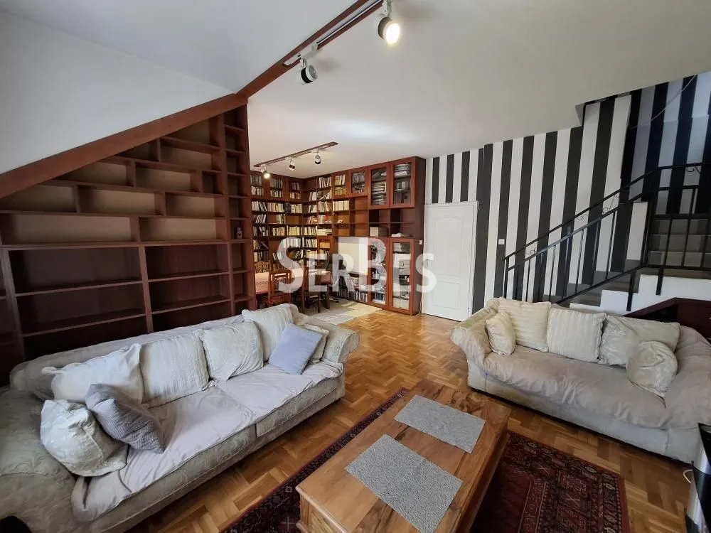 Prodaja, četvorosoban stan, 120m², Stari grad, Novi Sad