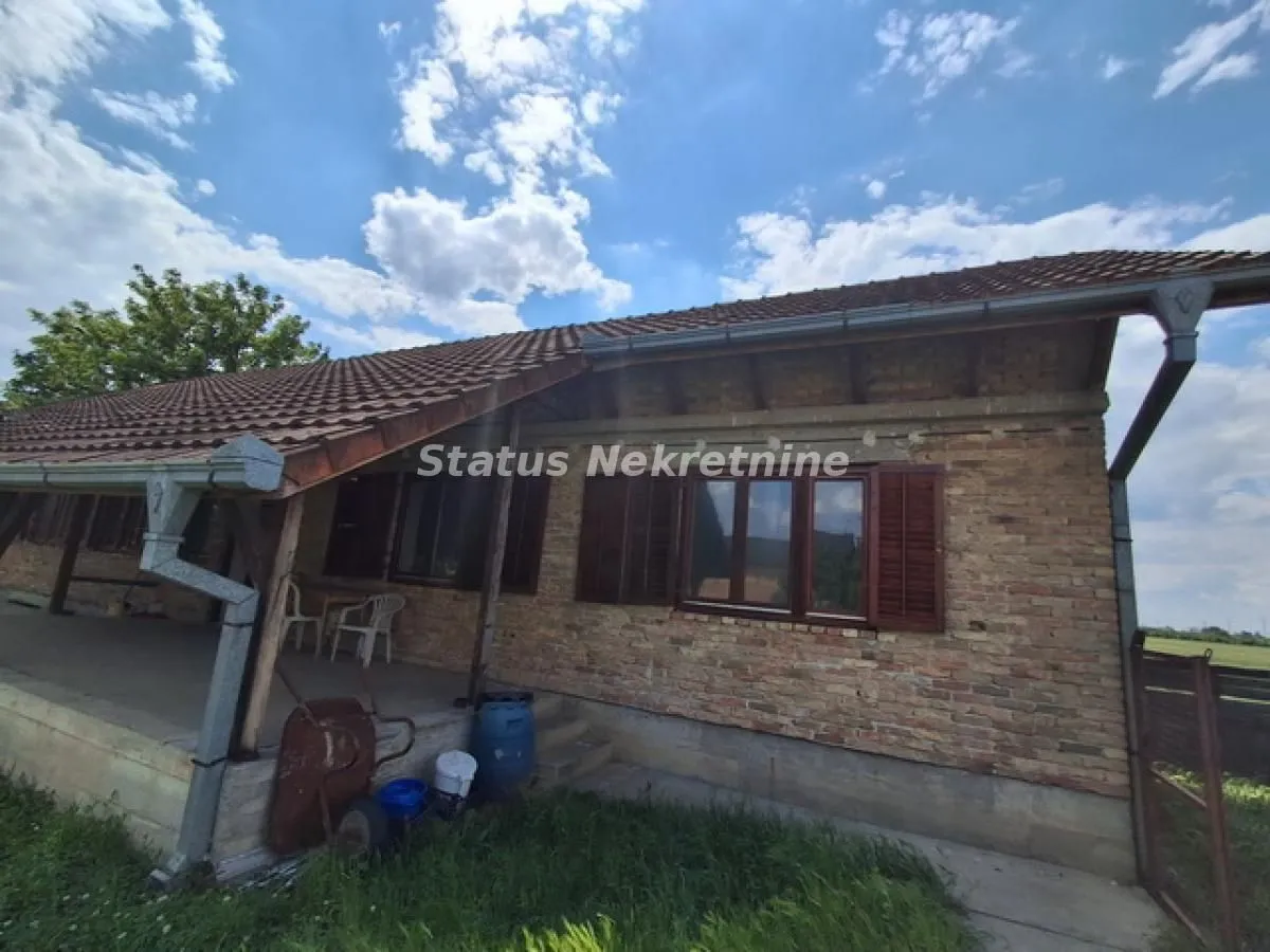 Prodaja, kuća, 118m², Futog, Novi Sad Sve Podlokacije