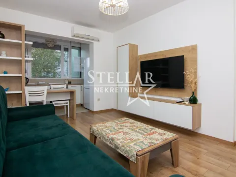 Rent, one bedroom apartment, 40m², Preko Morače, Podgorica - image 1