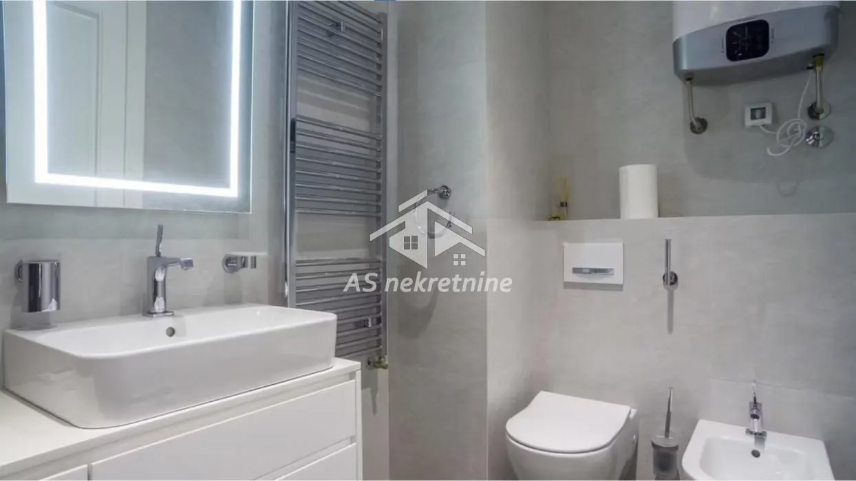 Rent, apartment, 188m², Kalenić Pijaca, Vračar Sve Podlokacije