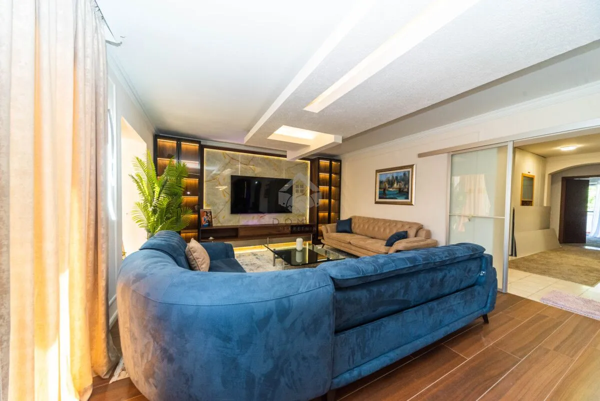 Rent, three bedroom apartment, 200m², Gorica C, Podgorica