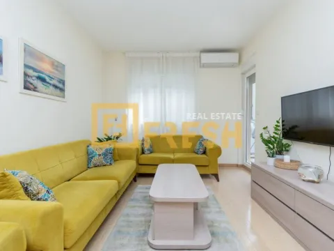 Prodaja, dvosoban stan, 72m², City Kvart, Podgorica - image 2