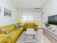 Prodaja, dvosoban stan, 72m², City Kvart, Podgorica - image 2