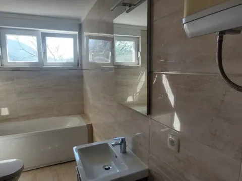 Prodaja, dvosoban stan, 171m², Dobrota, Kotor - image 19