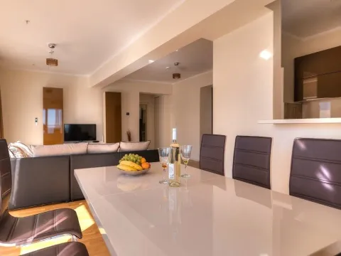 Prodaja, trosoban stan, 125m², Budva, Crna Gora - image 3