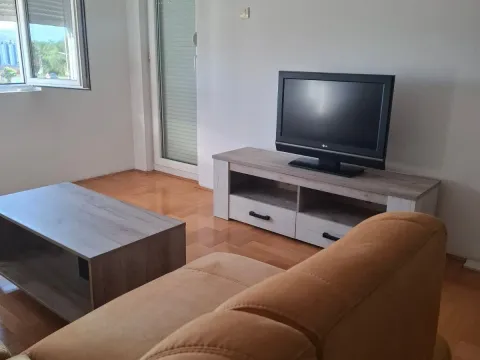 Rent, one bedroom apartment, 52m², Zabjelo, Podgorica - image 4