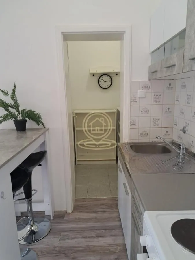 Prodaja, trosoban stan, 71m², Bulevar Oslobodjenja, Novi Sad Sve Podlokacije