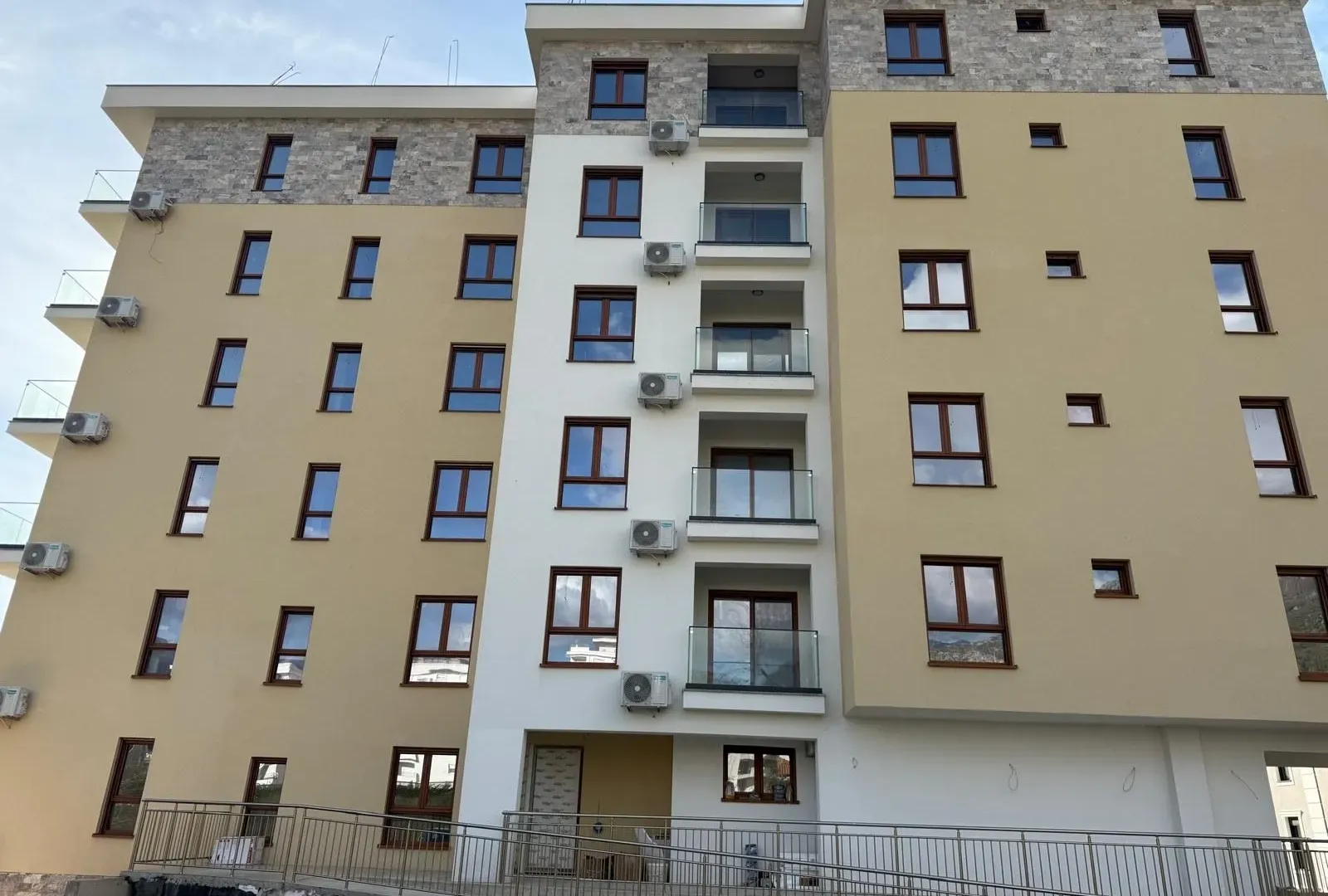 Sale, two bedroom apartment, 84m², Šušanj, Bar