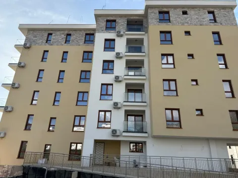 Prodaja, dvosoban stan, 84m², Šušanj, Bar - image 2