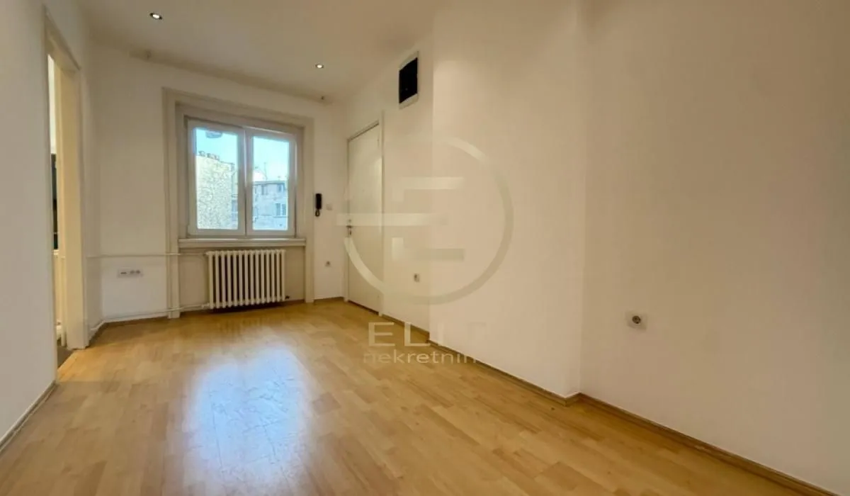 Prodaja, stan, 112m², Centar, Novi Sad