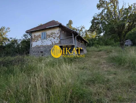 Kuća in Voždovac Sve Podlokacije