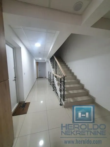 Rent, one bedroom apartment, 44m², Centar, Jagodina