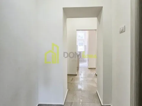Izdavanje, poslovni prostor, 61m², Centar, Podgorica - image 11