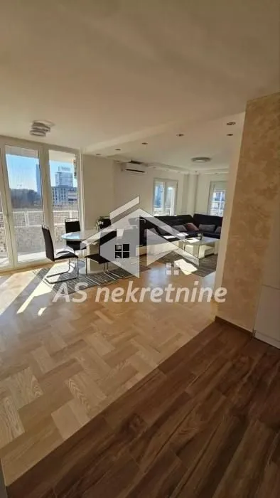 Izdavanje, trosoban stan, 69m², Novi Beograd Sve Podlokacije, Beograd