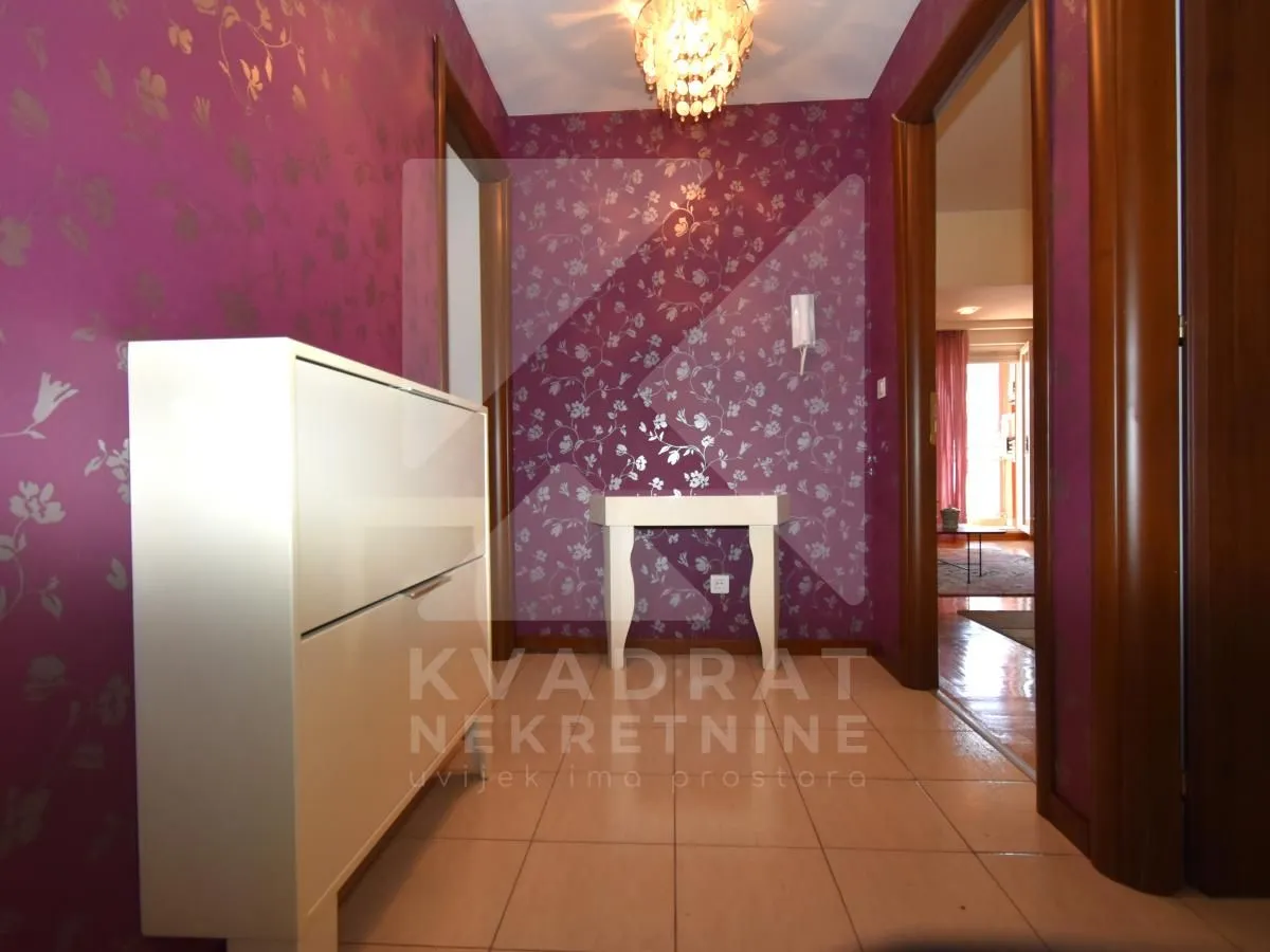 Prodaja, dvosoban stan, 92m², City Kvart, Podgorica