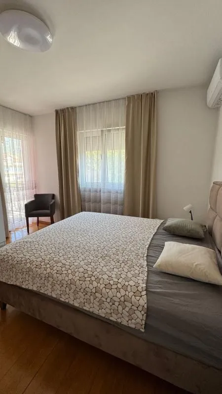 Sale, three bedroom apartment, 79m², Lastva Grbaljska, Kotor